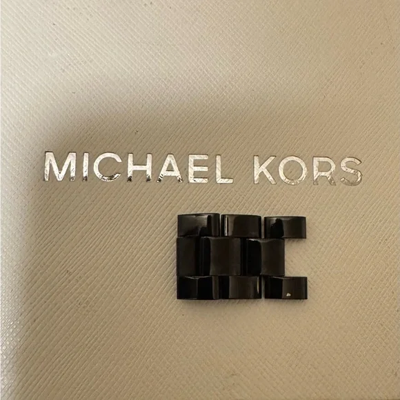 Michael Kors Black Watch - MK3666 - Picture 5 of 6